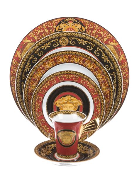 rosenthal versace medusa red vase|Versace dinner set price.